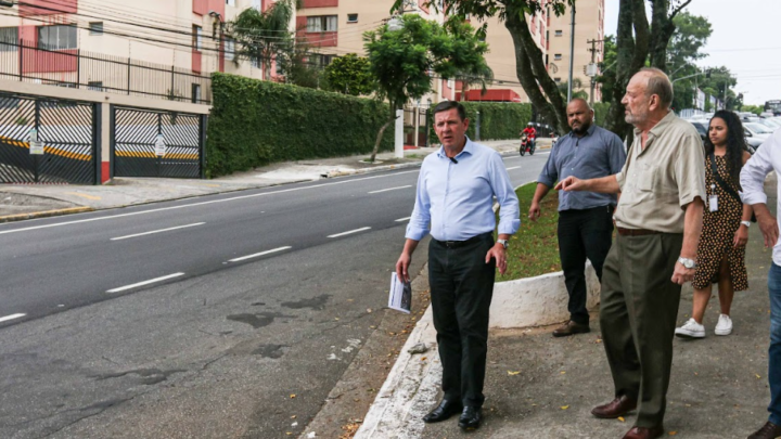 Prefeitura de São Bernardo conclui 100% do recapeamento da Av. Robert Kennedy